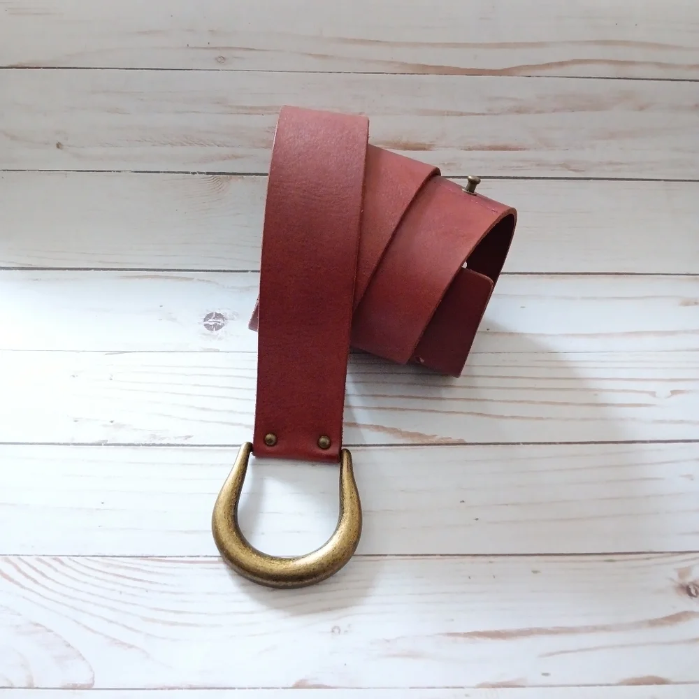 GAP Burgundy Leather Belt Brass Tone Buckle Women's Large